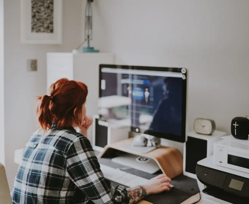 woman working on computer